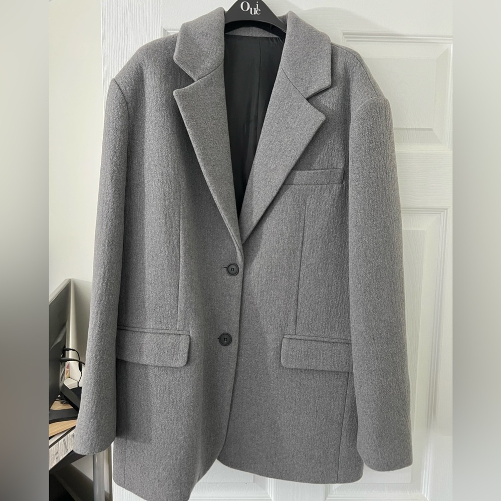 Oversized Boucle Wool Jacket - Picture 3 of 10